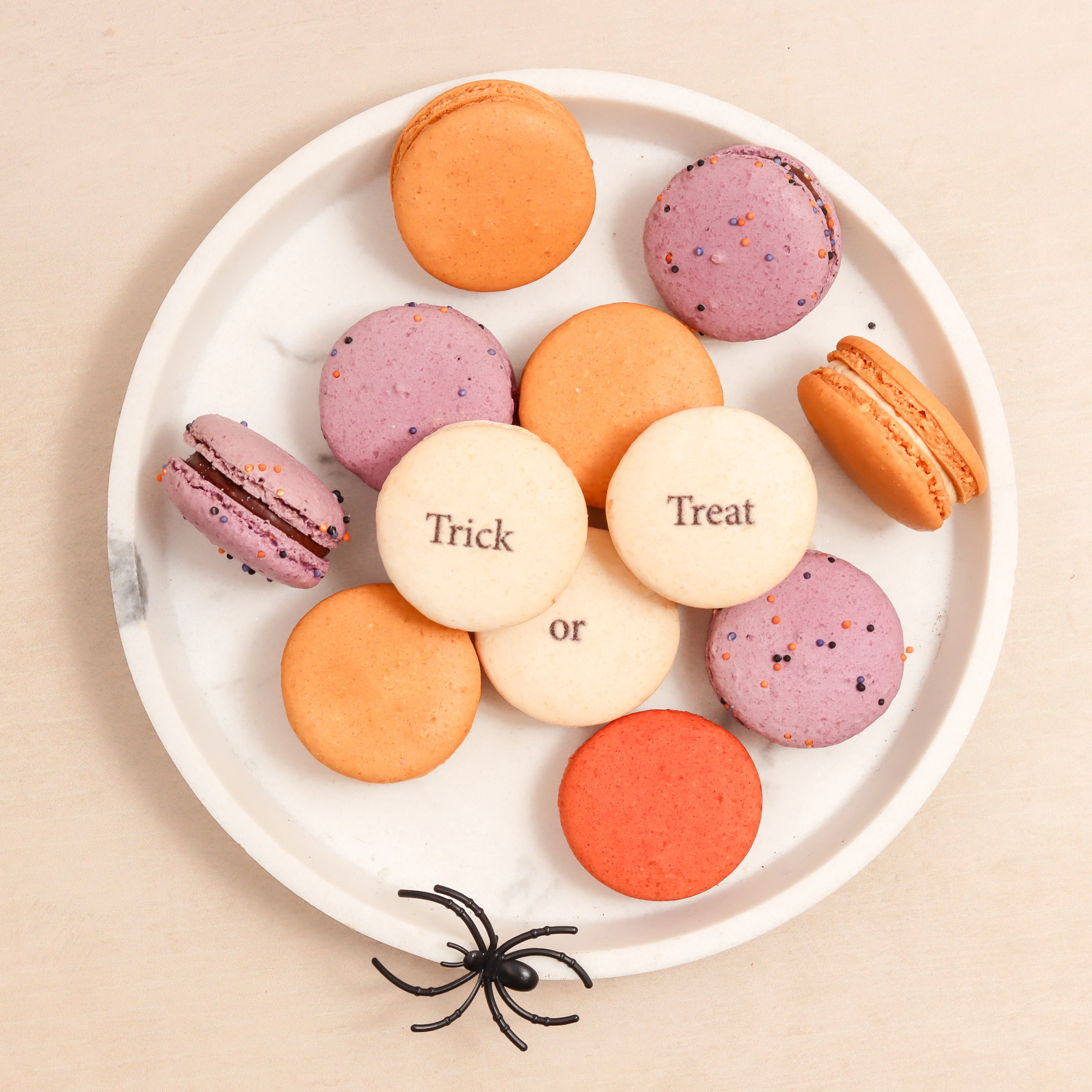 Halloween Edition Letterbox Macarons - Image 3