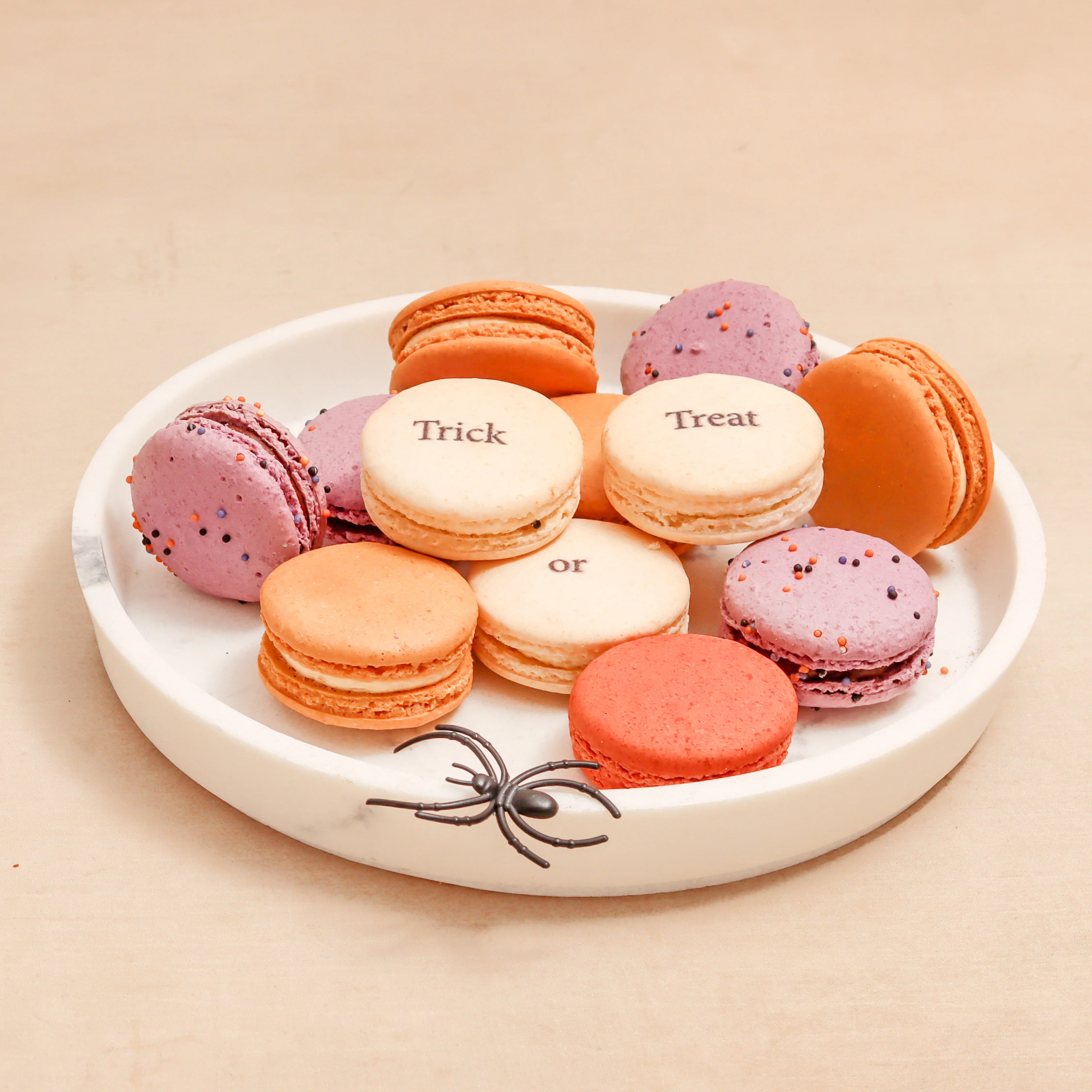 Halloween Edition Letterbox Macarons - Image 4